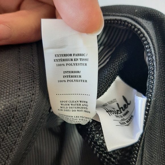 The Herschel Supply Co. Black Unisex Cosmetic ba - Picture 5 of 8